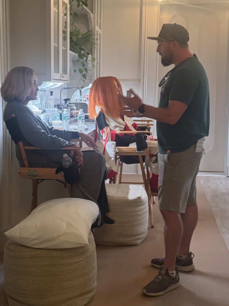 Lange Conroy mothers BTS