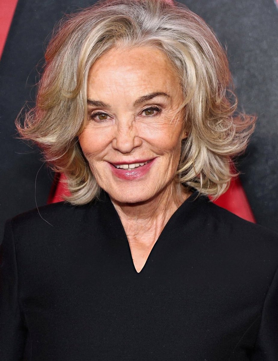 Jessica Lange Constance Langdon Rauhnacht American Horror Story Season 13