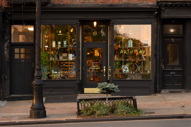 Art of Play Brooklyn storefront, the shop at the center of the Kelly Clarkson dispute