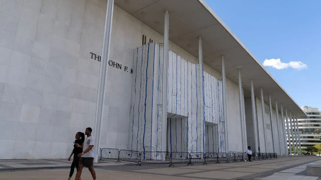 Kennedy Center Board Votes to Close After Judge Blocks Trump Name on Building