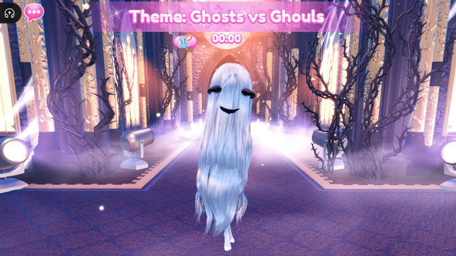 Limited Makeup Looks Disappearing Fast: Free vs. Paid Roblox Dress to Impress Options Today